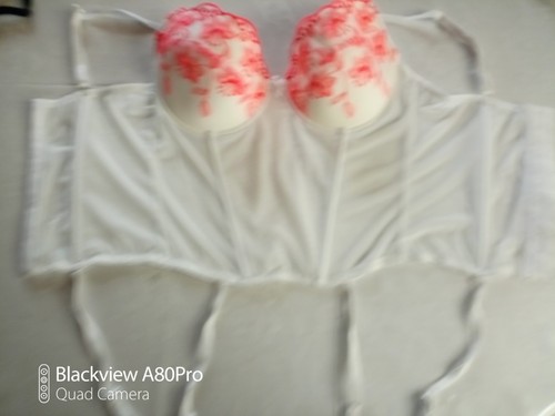 Finesse dessous - la,