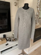 Handgestricktes Damenkleid