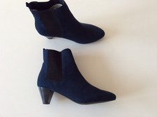 FAITH Stiefeletten in dunkelblau Wildlederoptik, Gr. 39, Absatz 4 cm, ungetragen