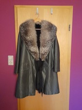Wintermantel Damen Größe  36  mit Echtpelz von Madeleine warm gefüttert getragen