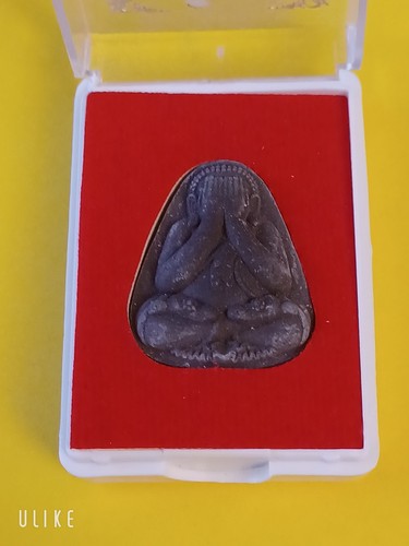 Thai buddha amulett - buddha, pidta