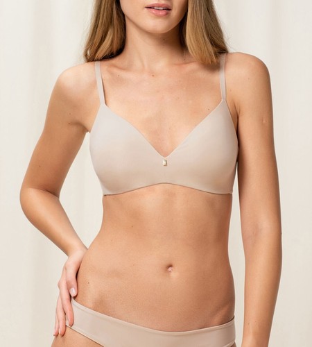 Triumph body make up - triumph, make-up