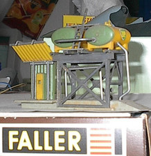 Faller HO 120145/145 Dieselloktankstelle , gebaut .