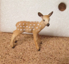 Schleich  -    	    	   	  	   	   	   	 	 	  	 	 	  Rothirschkalb