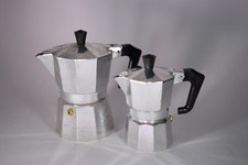 Italienische Kaffeemaschine Metall 150ml / 75ml - stylisch retro - zum Auswählen