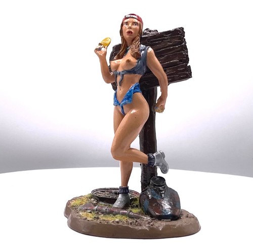 Figur girl boxengasse - /,