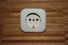 Busch & Jäger LX in cremeweiß Steckdosen Blende