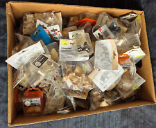 Restposten Zubehörteile für Fußleisten / Sockelleisten aus Insolvenz