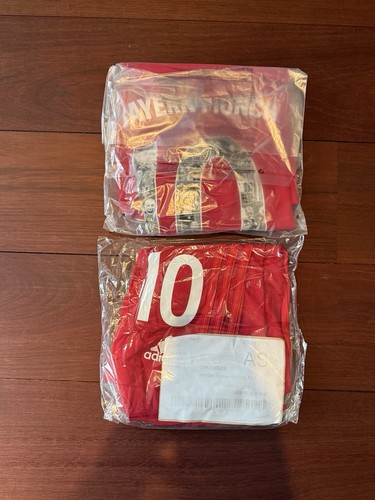 Arjen robben sondertrikot - 10,