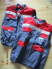 Herren Arbeitswesten 2 St,gefüttert, Gr 48, "MEWA Twinstar", grau-rot, neuwertig