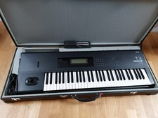 Korg T3 Music Workstation