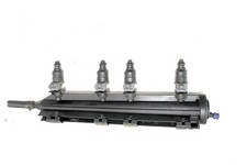 VW Golf 5 Caddy Einspritzdüse Düse + Leiste 06A906031BT 1,6 75kw BGU BSE BSF