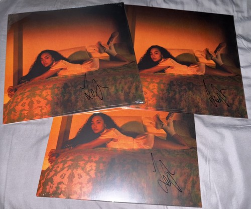 Leigh anne signed no hard - leigh-anne,