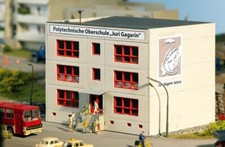 PIKO 61150 Plattenbau Schule