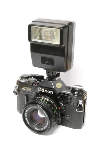 Canon schwarz mit fd - ae-1,