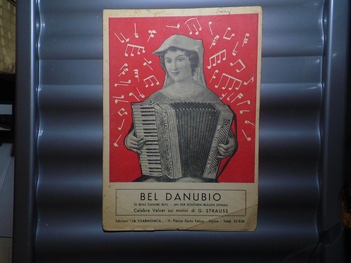 Blue danube waltz strauss - blue,