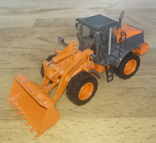HITACHI ZW220 Radlader Modell 1:50 OVP