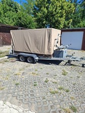PKW-Anhänger 2,6t gebremst mit Plane und Auffahrrampe