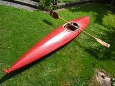 Kajak Kanu Boot rot GFK ca. 60er Jahre ca. 406 cm lang mit Holzpaddel
