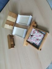 DDR, Puppenstube, Bett, Schrank und Kommode, Holz, rustikal, 2 Betten PLASTIK, 