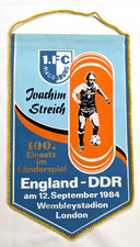 Orig. Wimpel 1.FC Magdeburg Legende Achim Streich DDR Fußball Oberliga England