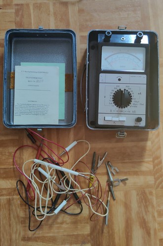 Analoges vielfachmessgerät - analoges,