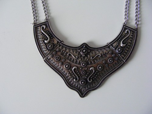 Auffällige kette von m - auffällige, h&m