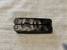 Multitool Schwarz 