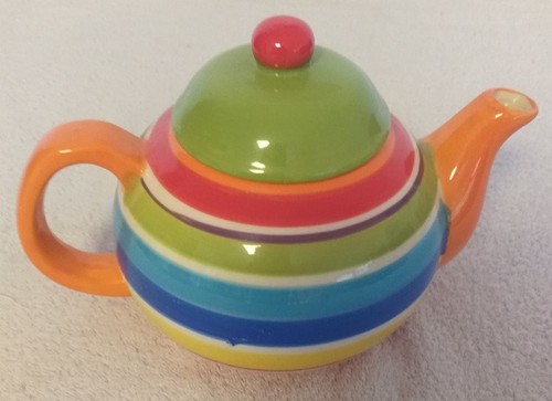 Schöne bunte teekanne - schöne,