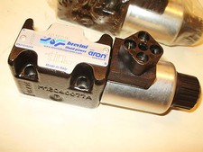 Brevini Wegeventil Regelventil Hydraulikventil AD3E01F 3 Spalter 12Volt