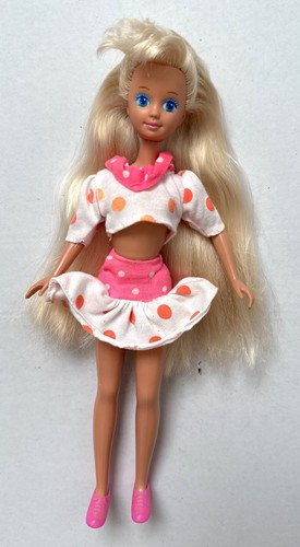 Barbie babysitter skipper - babysitter,