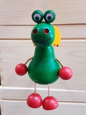 Maskottchen aus Holz auf einer