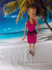 Barbie Puppe, mit pinken