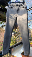 Hellgraue elastische Hose, slim, Gr. 42 (und kleiner), Primark (siehe Text)