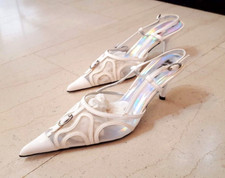 1 to 3 Damenschuhe vom Hause