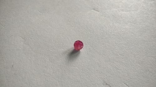 Bixbit roter beryll - roter, 0,1ct