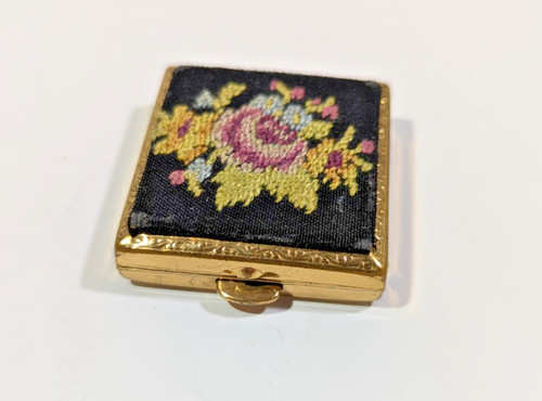 Vintage pillendose mit - mit, blumen