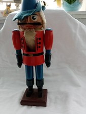 Nussknacker aus Holz mit Bart