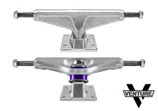 2x Venture Trucks Skateboard