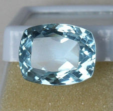 26,75 ct blauer Aquamarin