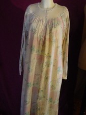 Schönes  Vintage Nachthemd