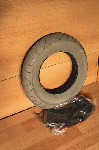 Rollstuhl reifen - 3.00-8,