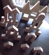 Holzbausteine natur, 48 Teile