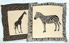 2 schöne Kissenhüllen im Safaristyle Giraffe und Zebra, ca. 41x41 cm