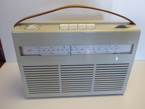 Braun transistor radio - transistor, 1