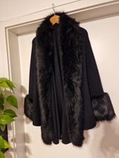 Poncho Damen Schwarz mit