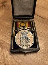 Reuß Silberne Verdienstmedaille mit Schwertern Im Etui Ehrenkreuz original Fürst