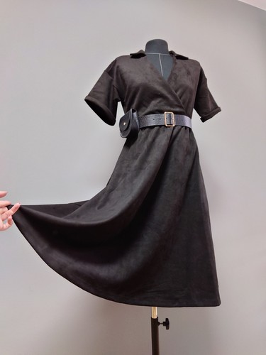 Schwarzes kleid - schwarzes,