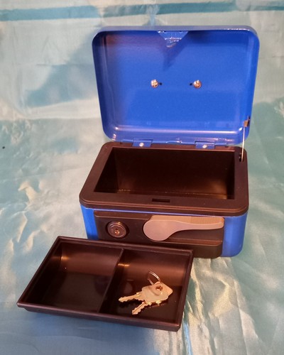 ältere geldkassette diese art - ältere, geldkassette,diese
