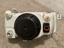 VW Passat Golf 3 Vento Scheinwerfer Abdeckung Staubkappe Hella 134728-00 2x